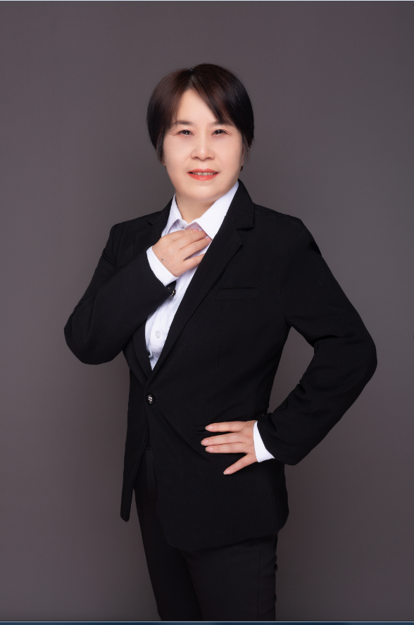 卫春红，董事长.png